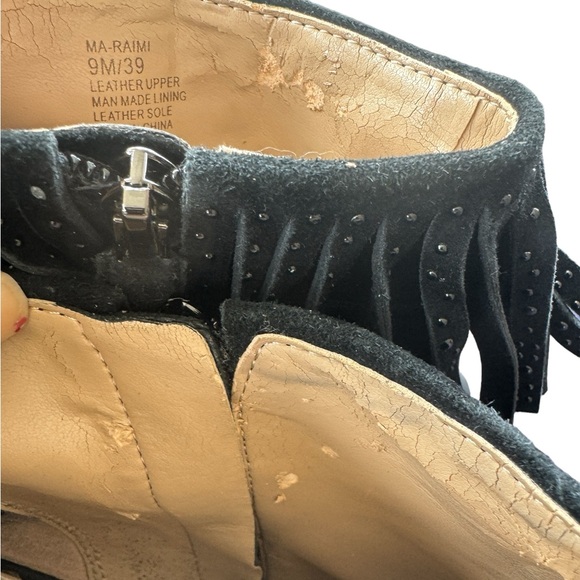 Ma-Raimi bcbg Black suede open toe fringe bootie size 9 - Picture 3 of 4